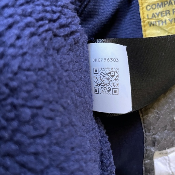 The North Face Boys’ Sherpa Fleece Navy Jacket - Picture 11 of 12